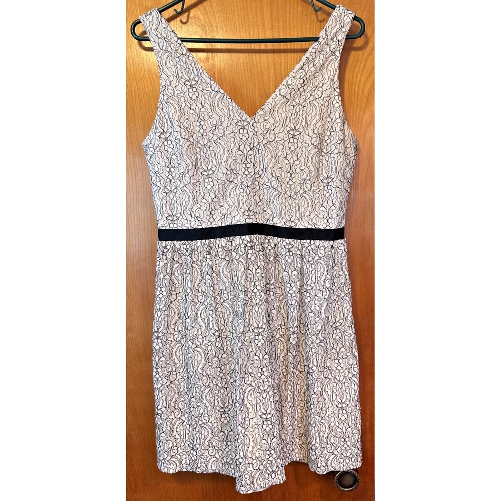 Maurices Black and White Lace Overlay V Neck Sleeveless Dress 9/10